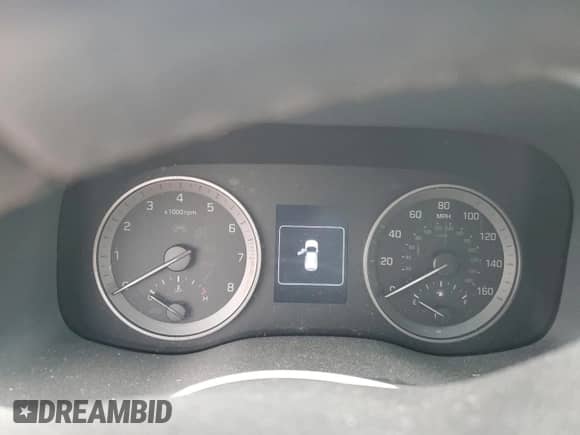 2018 Hyundai Tucson Value with VIN KM8J33A28JU805019, listed as a Copart auction lot 81215495 with Not provided miles and Salvage title. Bid and sale history available at DreamBid. Image 9.