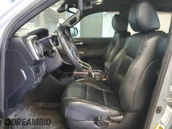 2019 Toyota Tacoma SR5 with VIN 3TMDZ5BNXKM075155, listed as a Copart auction lot 80538305 with 93,004 mi miles and Salvage title. Bid and sale history available at DreamBid. Image 7.