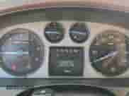 2008 Cadillac Escalade z VIN 1GYEC63828R199622, wystawiony jako Copart lot #82646795 z przebiegiem 198 738 mil mil oraz Czysty tytuł • Clean title. Historia ofert i sprzedaży dostępna na DreamBid. Obrazek 9.