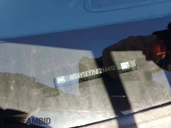 2022 Chevrolet Silverado 3500HD LT z VIN 1GC4YTEY7NF284452, wystawiony jako Copart lot #81718494 z przebiegiem 34 567 mil mil oraz Szkoda całkowita • Salvage title. Historia ofert i sprzedaży dostępna na DreamBid. Obrazek 12.