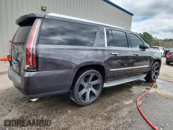 2015 Cadillac Escalade ESV Luxury с VIN 1GYS3HKJ4FR277575, выставлен на аукционе Copart как лот 70989265 с пробегом 231 225 миль миль и Списание • Salvage title. История ставок и продаж доступна на DreamBid. Изображение 3.