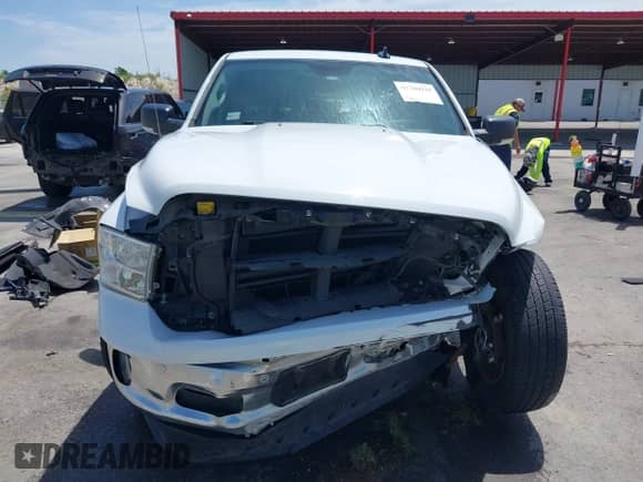 2018 Ram 1500 Big Horn z VIN 3C6RR7LT4JG123784, wystawiony jako IAAI lot #42780935 z przebiegiem 72 383 mil mil oraz . Historia ofert i sprzedaży dostępna na DreamBid. Obrazek 13.