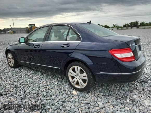 2008 Mercedes-Benz C 300 Sport z VIN WDDGF81X88F165011, wystawiony jako Copart lot #70551805 z przebiegiem 146 539 mil mil oraz Czysty tytuł • Clean title. Historia ofert i sprzedaży dostępna na DreamBid. Obrazek 2.