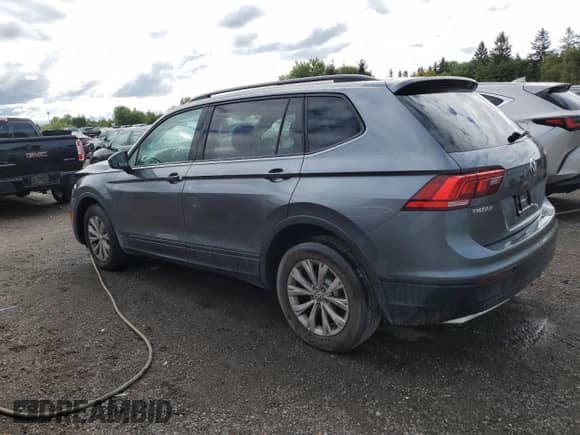 2019 Volkswagen Tiguan S с VIN 3VV0B7AX8KM166069, выставлен на аукционе Copart как лот 70216185 с пробегом 90 250 миль миль и Списание • Salvage title. История ставок и продаж доступна на DreamBid. Изображение 2.