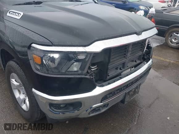 2020 Ram 1500 Big Horn z VIN 1C6RREFG1LN333692, wystawiony jako IAAI lot #41517721 z przebiegiem 67 046 mil mil oraz . Historia ofert i sprzedaży dostępna na DreamBid. Obrazek 17.