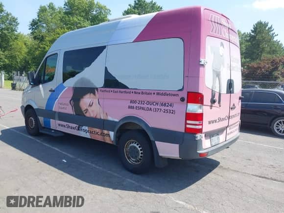 2007 Dodge Sprinter Passenger with VIN WD8PE745875145268, listed as a IAAI auction lot 42952389 with 172,426 mi miles and . Bid and sale history available at DreamBid. Image 3.