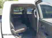 2010 Dodge 1500 SLT z VIN 1D7RV1CP2AS253131, wystawiony jako IAAI lot #42693822 z przebiegiem 147 796 mil mil oraz . Historia ofert i sprzedaży dostępna na DreamBid. Obrazek 8.