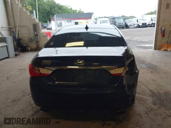 2011 Hyundai Sonata SE z VIN 5NPEC4AC7BH196828, wystawiony jako IAAI lot #42988595 z przebiegiem 180 058 mil mil oraz . Historia ofert i sprzedaży dostępna na DreamBid. Obrazek 16.