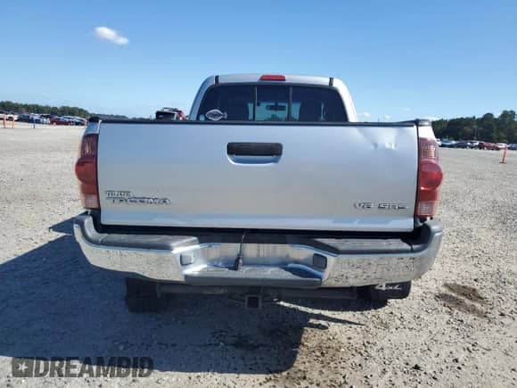 2006 Toyota Tacoma с VIN 5TEUU42N86Z285013, выставлен на аукционе Copart как лот 85072785 с пробегом 172 162 миль миль и Списание • Salvage title. История ставок и продаж доступна на DreamBid. Изображение 6.