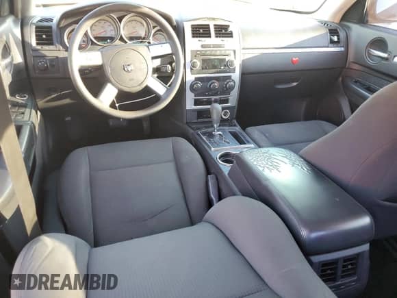 2009 Dodge Charger SE с VIN 2B3KA43D99H551971, выставлен на аукционе Copart как лот 75845044 с пробегом 203 248 миль миль и Списание • Salvage title. История ставок и продаж доступна на DreamBid. Изображение 8.