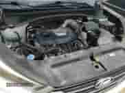 2017 Hyundai Tucson Value z VIN KM8J3CA20HU313644, wystawiony jako Copart lot #60212675 z przebiegiem 123 645 mil mil oraz Czysty tytuł • Clean title. Historia ofert i sprzedaży dostępna na DreamBid. Obrazek 14.