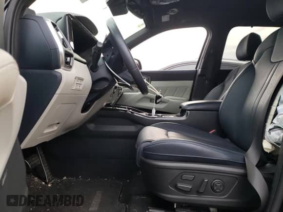 2023 Kia Sorento SX Prestige with VIN KNDRMDLH5P5135735, listed as a Copart auction lot 48866175 with 30,574 mi miles and Salvage title. Bid and sale history available at DreamBid. Image 7.