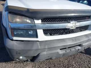 2005 Chevrolet Avalanche LS с VIN 3GNGK22G15G262702, выставлен на аукционе IAAI как лот 43319532 с пробегом 170 111 миль миль и . История ставок и продаж доступна на DreamBid. Изображение 6.
