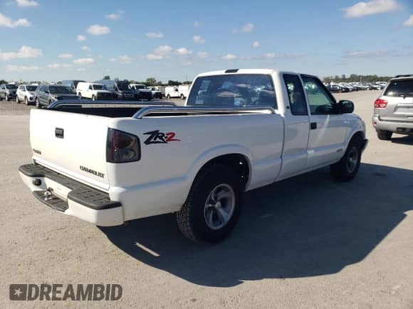 1998 Chevrolet S-10 LS с VIN 1GCCS1949W8243447, выставлен на аукционе Copart как лот 85758525 с пробегом 204 872 миль миль и Чистый • Clean title. История ставок и продаж доступна на DreamBid. Изображение 3.