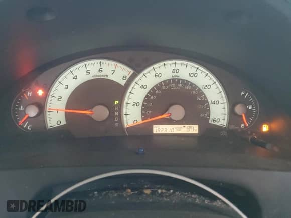 2008 Toyota Camry SE z VIN 4T1BK46K88U058585, wystawiony jako Copart lot #89448725 z przebiegiem 192 310 mil mil oraz Czysty tytuł • Clean title. Historia ofert i sprzedaży dostępna na DreamBid. Obrazek 9.