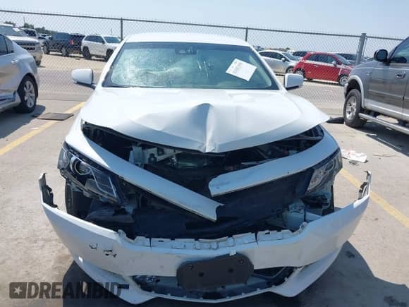 2015 Chevrolet Impala LT z VIN 1G1115SL4FU143467, wystawiony jako IAAI lot #43182559 z przebiegiem 131 015 mil mil oraz . Historia ofert i sprzedaży dostępna na DreamBid. Obrazek 12.