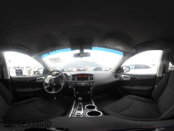 2016 Nissan Pathfinder Platinum z VIN 5N1AR2MM0GC636456, wystawiony jako IAAI lot #42201528 z przebiegiem 120 676 mil mil oraz . Historia ofert i sprzedaży dostępna na DreamBid. Obrazek 19.