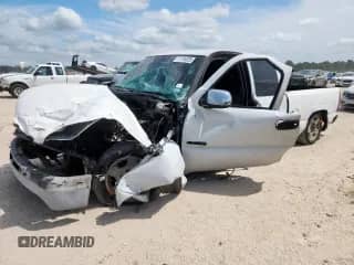 2000 Chevrolet Silverado 1500 LS z VIN 2GCEC19TXY1274824, wystawiony jako Copart lot #71116025 z przebiegiem Nie podano mil oraz Nie do naprawy • Non repairable. Historia ofert i sprzedaży dostępna na DreamBid. Obrazek 1.