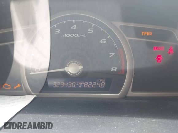 2011 Honda Civic with VIN 19XFA1E37BE015377, listed as a IAAI auction lot 42490526 with 329,430 mi miles and . Bid and sale history available at DreamBid. Image 7.