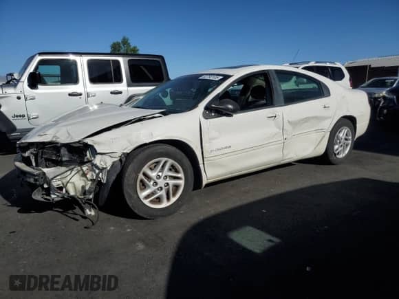 2000 Dodge Intrepid z VIN 2B3HD46R8YH382677, wystawiony jako Copart lot #63793105 z przebiegiem 105 334 mil mil oraz Szkoda całkowita • Salvage title. Historia ofert i sprzedaży dostępna na DreamBid. Obrazek 1.