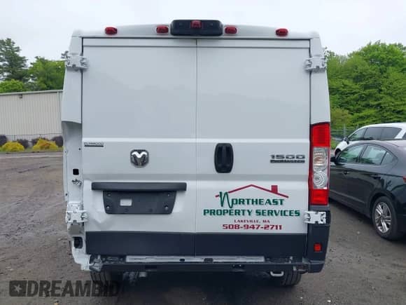 2023 Ram ProMaster Cargo с VIN 3C6LRVNG5PE552754, выставлен на аукционе IAAI как лот 42235453 с пробегом 27 975 миль миль и . История ставок и продаж доступна на DreamBid. Изображение 17.