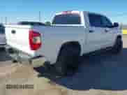 2014 Toyota Tundra SR5 z VIN 5TFEY5F13EX171285, wystawiony jako IAAI lot #43399911 z przebiegiem 133 145 mil mil oraz . Historia ofert i sprzedaży dostępna na DreamBid. Obrazek 4.