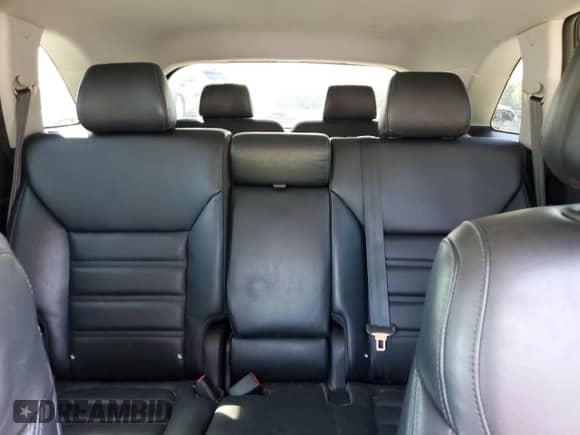 2016 Kia Sorento EX z VIN 5XYPHDA53GG161777, wystawiony jako Copart lot #82175035 z przebiegiem 123 398 mil mil oraz Czysty tytuł • Clean title. Historia ofert i sprzedaży dostępna na DreamBid. Obrazek 10.