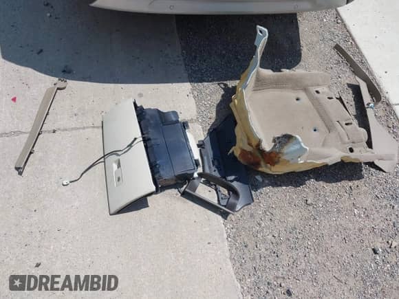 2012 Volvo XC70 3.2L with VIN YV4940BZ4C1126266, listed as a IAAI auction lot 42596541 with 66,241 mi miles and . Bid and sale history available at DreamBid. Image 12.