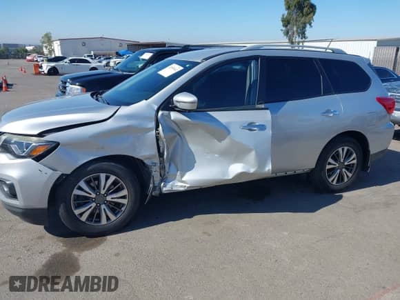 2017 Nissan Pathfinder S with VIN 5N1DR2MN0HC644399, listed as a IAAI auction lot 42855042 with 104,076 mi miles and . Bid and sale history available at DreamBid. Image 6.