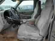 1999 Chevrolet Blazer LS z VIN 1GNDT13W0X2195151, wystawiony jako Copart lot #73743264 z przebiegiem 159 543 mil mil oraz Czysty tytuł • Clean title. Historia ofert i sprzedaży dostępna na DreamBid. Obrazek 7.