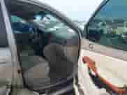 2004 Toyota Sienna XLE z VIN 5TDZA22C94S005059, wystawiony jako IAAI lot #43152895 z przebiegiem 187 536 mil mil oraz . Historia ofert i sprzedaży dostępna na DreamBid. Obrazek 5.