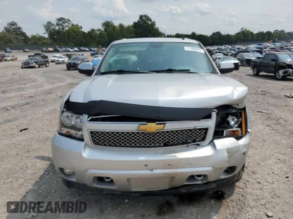 2012 Chevrolet Suburban LTZ with VIN 1GNSKKE76CR227172, listed as a Copart auction lot 71368945 with 184,913 mi miles and Clean title. Bid and sale history available at DreamBid. Image 5.
