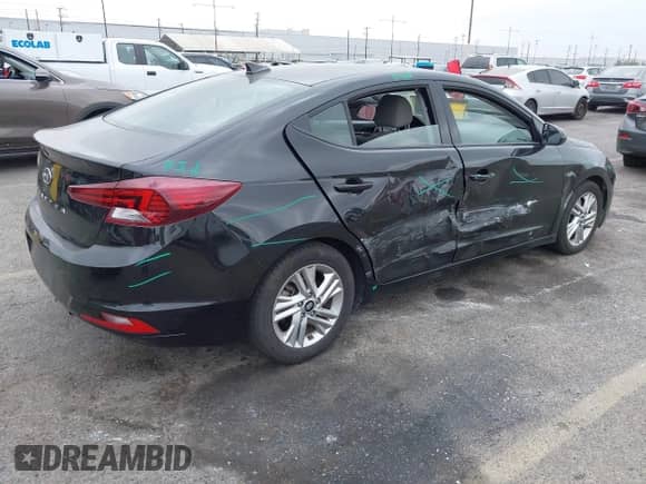 2020 Hyundai Elantra SEL z VIN 5NPD84LF7LH571476, wystawiony jako IAAI lot #43203656 z przebiegiem 81 832 mil mil oraz . Historia ofert i sprzedaży dostępna na DreamBid. Obrazek 4.