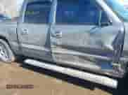 2007 GMC Sierra 1500 SL с VIN 2GTEC13V471174033, выставлен на аукционе IAAI как лот 41643437 с пробегом 188 532 миль миль и . История ставок и продаж доступна на DreamBid. Изображение 13.