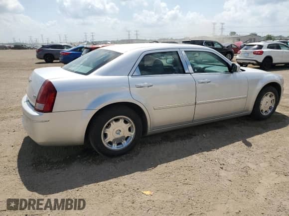 2006 Chrysler 300 Touring с VIN 2C3LA53G56H116707, выставлен на аукционе Copart как лот 65446555 с пробегом 51 955 миль миль и Списание • Salvage title. История ставок и продаж доступна на DreamBid. Изображение 3.