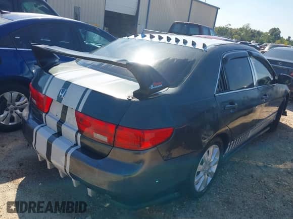 2005 Honda Accord LX с VIN 1HGCM56485A009928, выставлен на аукционе IAAI как лот 43423447 с пробегом 370 914 миль миль и . История ставок и продаж доступна на DreamBid. Изображение 4.