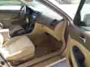 2005 Honda Accord LX z VIN 1HGCM56435A164743, wystawiony jako IAAI lot #43148527 z przebiegiem 167 811 mil mil oraz . Historia ofert i sprzedaży dostępna na DreamBid. Obrazek 5.