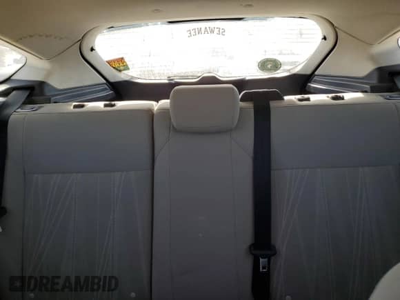 2015 Ford Focus SE с VIN 1FADP3K21FL289982, выставлен на аукционе Copart как лот 82440545 с пробегом 155 547 миль миль и Списание • Salvage title. История ставок и продаж доступна на DreamBid. Изображение 10.