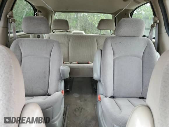 2002 Dodge Caravan Sport с VIN 2B4GP44342R705556, выставлен на аукционе Copart как лот 55508904 с пробегом 179 513 миль миль и Чистый • Clean title. История ставок и продаж доступна на DreamBid. Изображение 10.