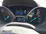 2017 Ford Escape SE z VIN 1FMCU9GD5HUF00198, wystawiony jako IAAI lot #43474181 z przebiegiem 112 212 mil mil oraz . Historia ofert i sprzedaży dostępna na DreamBid. Obrazek 7.