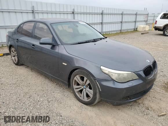 2010 BMW 5 Series 528i с VIN WBANU5C54AC366216, выставлен на аукционе Copart как лот 90122705 с пробегом 199 844 миль миль и Списание • Salvage title. История ставок и продаж доступна на DreamBid. Изображение 4.