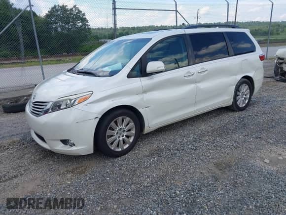 2016 Toyota Sienna XLE with VIN 5TDYK3DC0GS721350, listed as a IAAI auction lot 42887718 with 180,599 mi miles and . Bid and sale history available at DreamBid. Image 17.