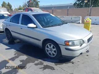 2002 Volvo S60 с VIN YV1RH58D622109553, выставлен на аукционе IAAI как лот 43141011 с пробегом 227 403 миль миль и . История ставок и продаж доступна на DreamBid. Изображение 1.