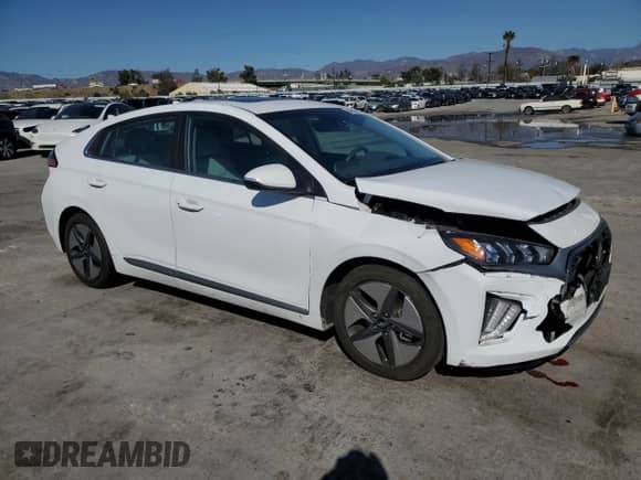 2022 Hyundai Ioniq SEL z VIN KMHC85LCXNU269644, wystawiony jako Copart lot #44028585 z przebiegiem 13 627 mil mil oraz Szkoda całkowita • Salvage title. Historia ofert i sprzedaży dostępna na DreamBid. Obrazek 4.