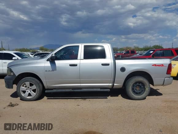 2010 Dodge 1500 SLT z VIN 1D7RV1CP4AS183860, wystawiony jako IAAI lot #42709767 z przebiegiem 228 765 mil mil oraz . Historia ofert i sprzedaży dostępna na DreamBid. Obrazek 14.