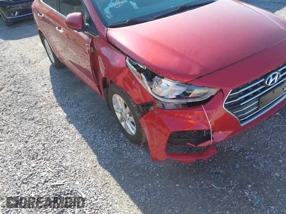 2022 Hyundai Accent SE z VIN 3KPC24A60NE165708, wystawiony jako IAAI lot #42420227 z przebiegiem 36 253 mil mil oraz . Historia ofert i sprzedaży dostępna na DreamBid. Obrazek 6.