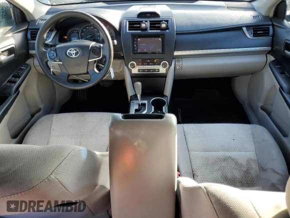 2012 Toyota Camry L z VIN 4T1BF1FK1CU579031, wystawiony jako Copart lot #82531385 z przebiegiem 166 290 mil mil oraz Szkoda całkowita • Salvage title. Historia ofert i sprzedaży dostępna na DreamBid. Obrazek 8.