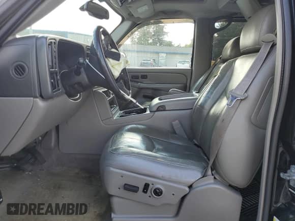 2006 Chevrolet Tahoe Z71 z VIN 1GNEK13Z66R130683, wystawiony jako Copart lot #80195015 z przebiegiem Nie podano mil oraz Szkoda całkowita • Salvage title. Historia ofert i sprzedaży dostępna na DreamBid. Obrazek 7.