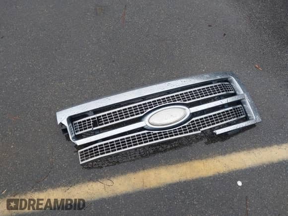 2009 Ford F-150 XL с VIN 1FTPW12V39FA49943, выставлен на аукционе IAAI как лот 43330263 с пробегом 332 635 миль миль и . История ставок и продаж доступна на DreamBid. Изображение 12.