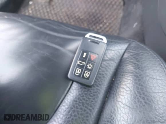 2014 Volvo S60 T5 с VIN YV1612FSXE1290190, выставлен на аукционе IAAI как лот 43382498 с пробегом 174 424 миль миль и . История ставок и продаж доступна на DreamBid. Изображение 11.